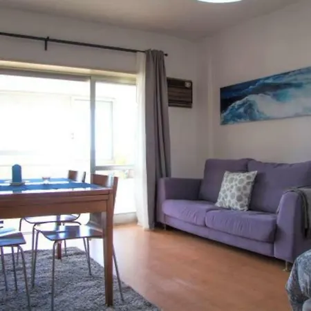 Apartment Wonderful In Front Of The Costa da Caparica
